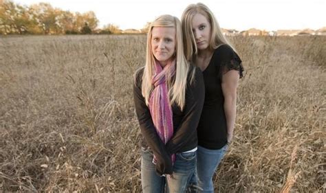 Twins with benefits (INCEST SIDE STORY) .